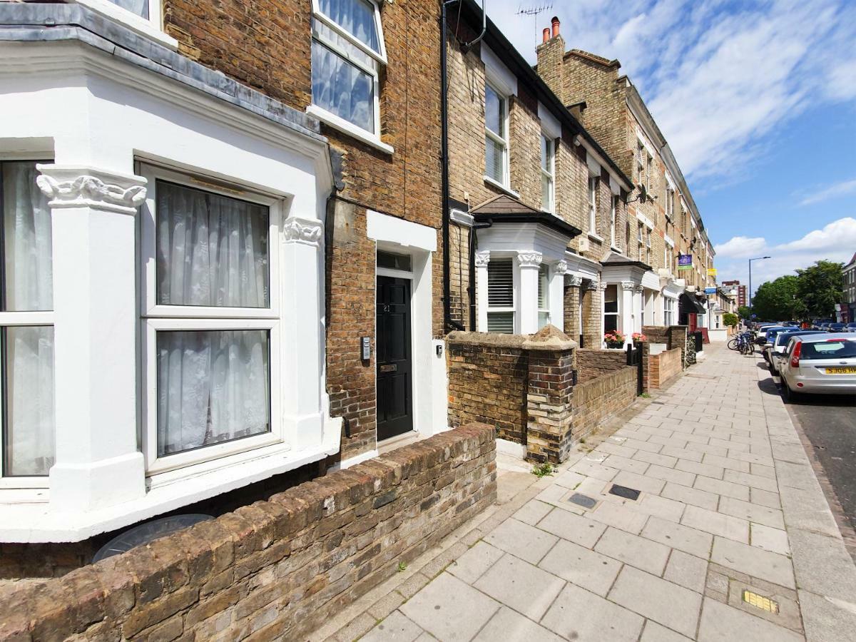 Greyhound Road Rooms London Exterior photo